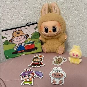 Have A Seat Labubu -Baba